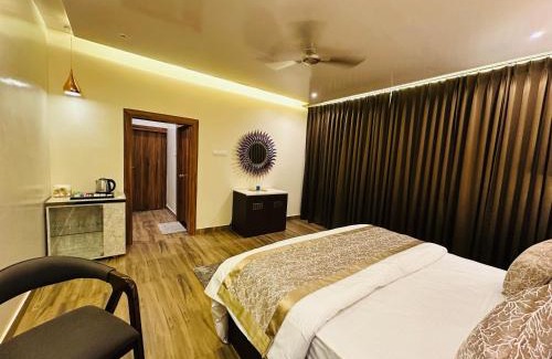 Varanasi Casa | Aruna Farm House