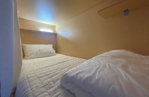 Seogyo-dong Cama Y Desayuno | As a new guesthouse, Our guesthouse is exclusively for women only.