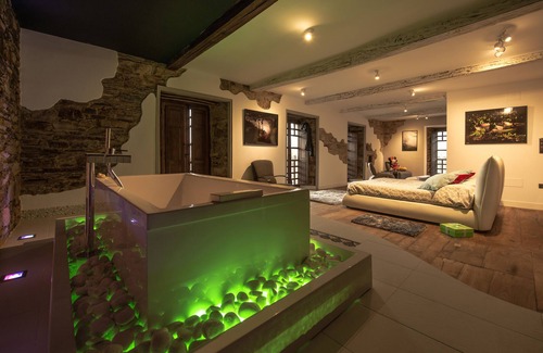 Aldeguer Casa | As casas do retratista - Adults Only