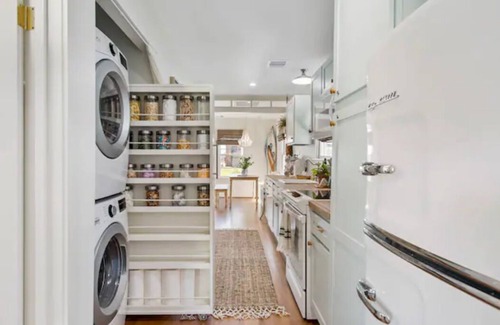 Galveston Casa | As seen on HGTV & DIY Network's -Restoring Galveston Season 2!