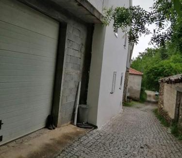 Sao Juliao de Palacios e Deilao Casa | As três irmãs