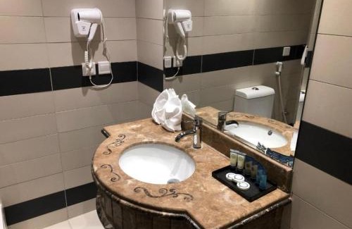 Al-Hamra'a Hotel | Asalll Al Rimal Jeddah - اصال الرمال الحمرا جده
