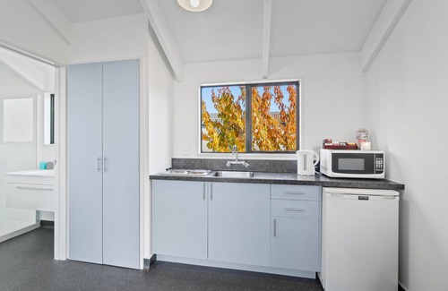 Upper Riccarton Hotel | Ascot Vale Motor Lodge
