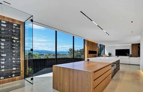 Kings Meadows Casa | ASGARD - Step Into Style