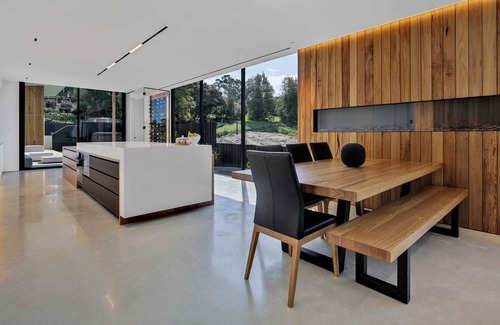 Kings Meadows Casa | ASGARD - Step Into Style