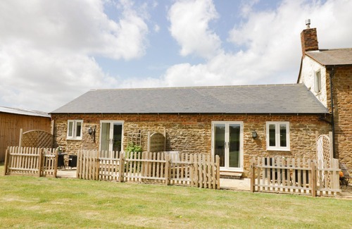 Daventry Cabaña | ASH BARN, pet friendly, luxury holiday cottage in Catesby