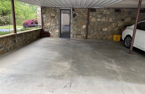 Woodfin Apartamento | Asheville Fresh Mountain Air