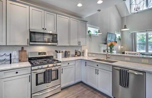 Oakley Casa | Asheville Home Close to Biltmore