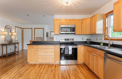 Woodfin Casa | Asheville Nest - 4 beds/ 2 bath with game room, pet friendly!