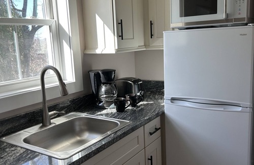 Westwood Place Apartamento | Asheville Poolside Retreat