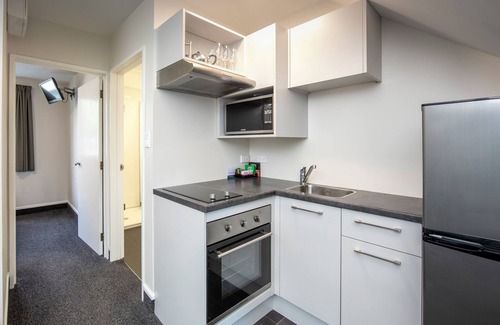 Merivale Hotel | Ashford Motor Lodge