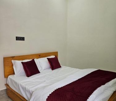Kharsali Cama Y Desayuno | Ashiyana home stay