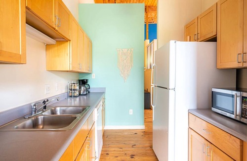 Downtown Apartamento | ASK FOR Discount-2br Historic Brick Getaway Wifi