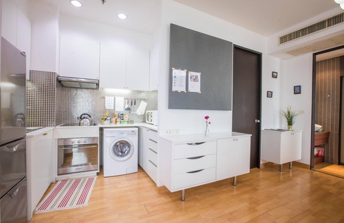 Bangkok Central Business District Condominio | Asok Terminal 21 2BR @ BTS / MRT Pool / Netflix 市中心 购物中心 (A)