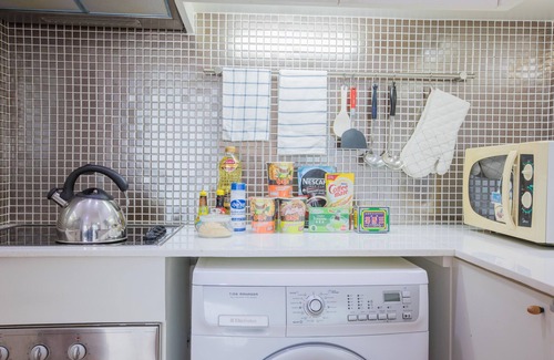 Bangkok Central Business District Condominio | Asok Terminal 21 2BR @ BTS / MRT Pool / Netflix 市中心 购物中心 (A)