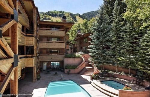 Aspen Condominio | Aspen CORE Luxe Apartment. Steps 2 Gondola Plaza, dwntwn. Hot Tub, Gym, Parking