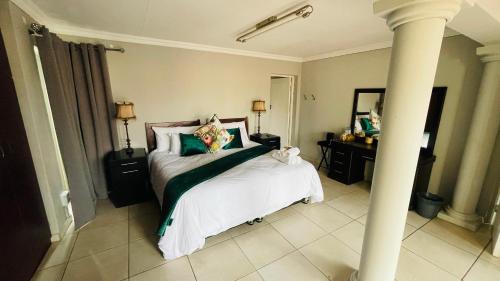 Zwartkop Casa | Aspen Guest House NO LOADSHEDDING