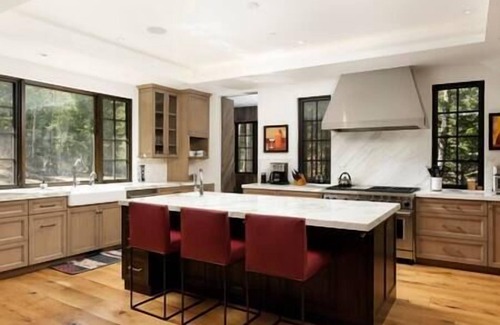 Aspen Apartamento | Aspen Highlands 5/5 Bedroom, Ski/In/Out, Pool, Hot Tub, Gym!