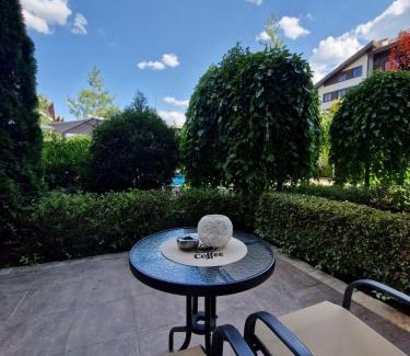 Razlog Apartamento | Aspen Suites Luxury Studio A006
