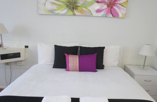 Aspley Hotel | Aspley Pioneer Motel