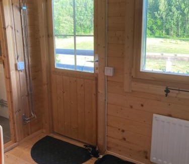 Kolmarden Cabina | Asplunda Gård, Kolmården stuga nr 1