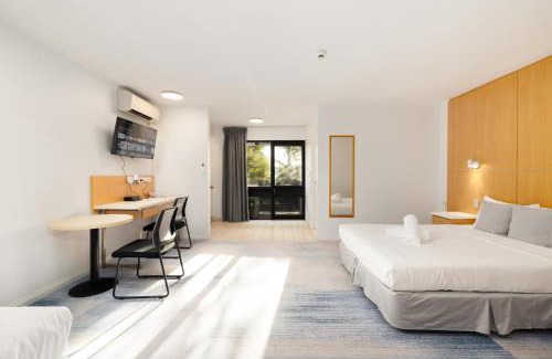 Hamilton Hotel | Asraport Motel