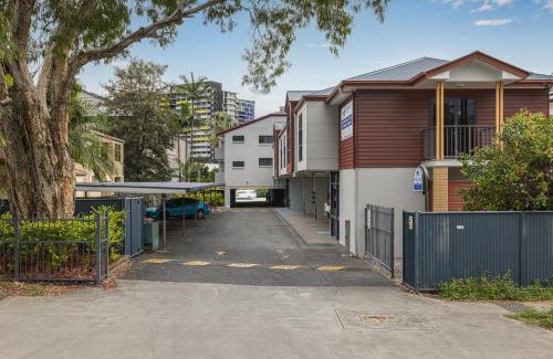 Hamilton Hotel | Asraport Motel