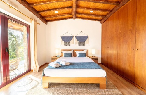 Terras de Bouro Casa | Assento do Cávado by House and People