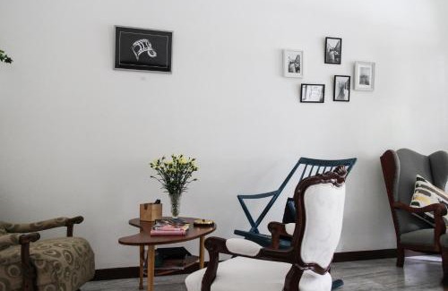 Asoke Cama Y Desayuno | Aster 9 House