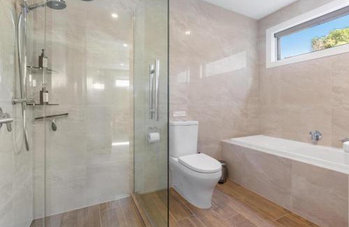 Kapiti Coast Cama Y Desayuno | Aston Road Villa Bed & Breakfast