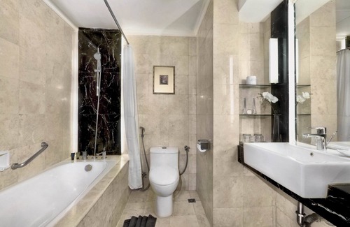 Cipaganti Hotel | Aston Tropicana