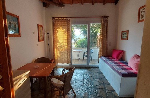 Koumeika Casa | Astonishing House With sea View in Samos Island
