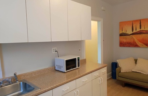 Queens Apartamento | Astoria Gem. Remarkable Value. Unbeatable location.