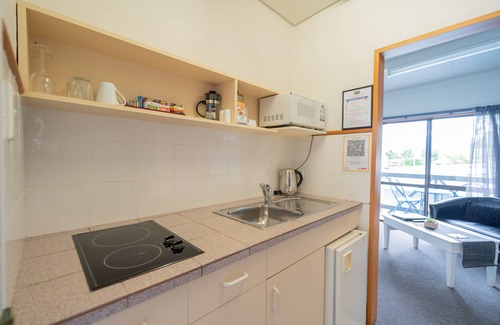 Te Anau Hotel | ASURE Explorer Motel & Apartments