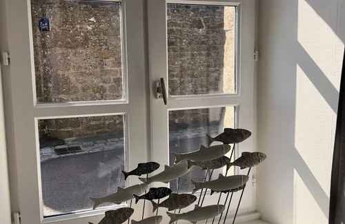 Barfleur Casa | At 44 Quai Henri Chardon