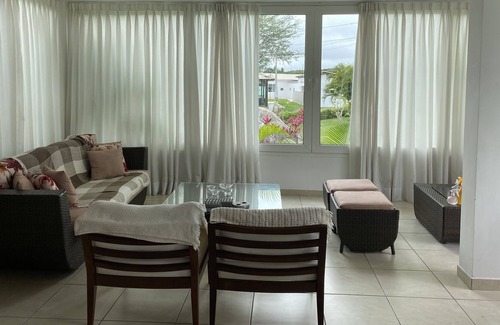 Gravata Cabaña | At 5 min. from downtown! House in a gated community in Gravatá.