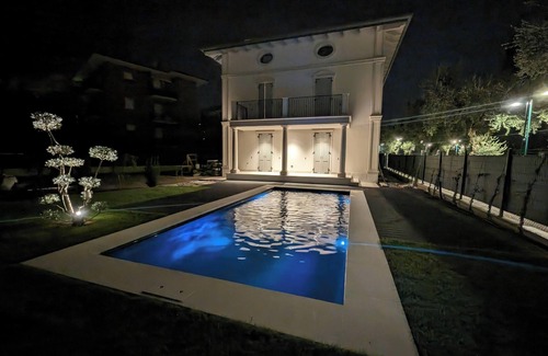 Riva del Garda Apartamento | At 5 min from the center Three-room apartment with large balcony and swimming pool