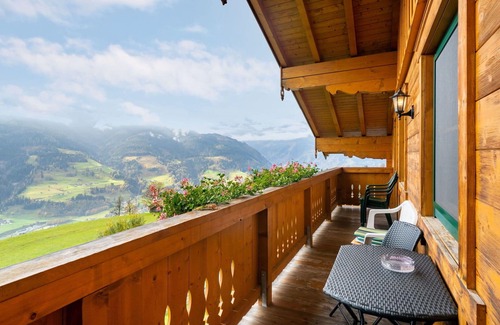 Bruck an der Grossglocknerstrasse Villa | Maravillosa casa de vacaciones para 5 personas con WIFI, TV, balcón y aparcamiento