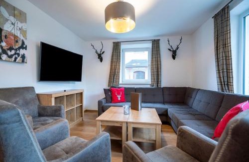 Bruck an der Grossglocknerstrasse Chalet De Esquí | Chalet in Zell am See near Ski Slopes, cleaning included