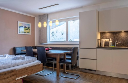Gries Apartamento | Cosy apartment with sunny balcony near Kaprun