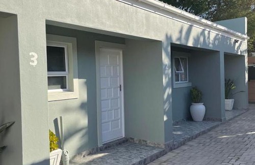 Bloubergstrand Casa | At Cheryl's Guesthouse