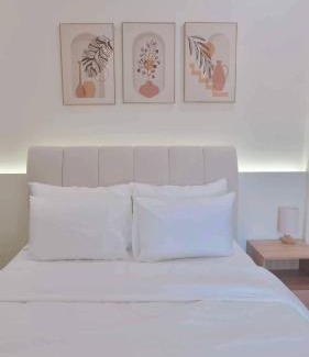 Phu Quy Hotel | At De June Homestay 201
