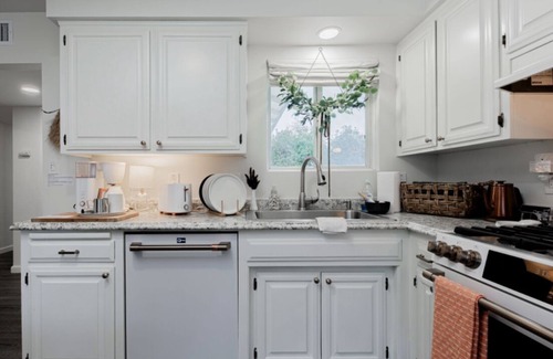 Tehachapi Casa | At Home in Downtown Tehachapi Traveling Professionals Welcome