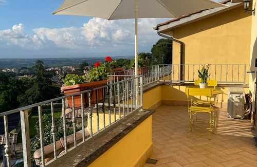 Campagnano di Roma Apartamento | At Honey's house - Pet friendly apartment