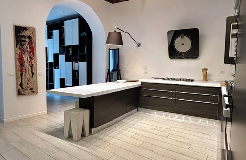 Pavia Apartamento | At Lamu's house - elegance in Victory Square (historic center)