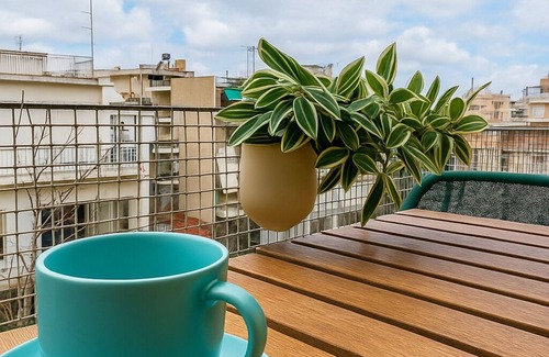 Athens Apartamento | At Polyla. Everything close, Nothing loud.