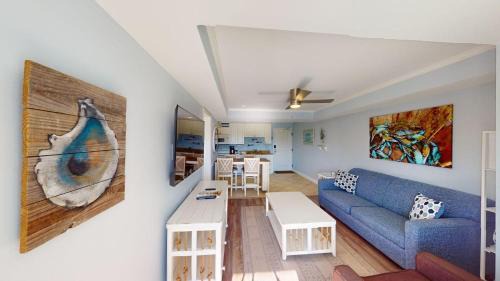 North Litchfield Beach Casa | At the Beach 1 Bedroom 1 Bath Summer House 1st Flr