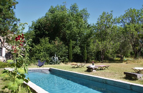 Pieusse Casa | ENTRE EL RÍO CATHAR Y LA PISCINA: CASTILLO DE LA FAMILIA AUTÉNTICA, CHIC Y BOHEME