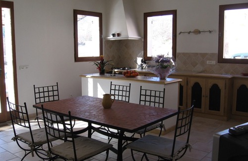 Castellet Casa | At the foot of the Grand Luberon Sculptor's House
