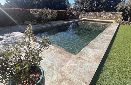 Bedoin Casa | Al pie del Mont Ventoux, espaciosa casa, gran piscina climatizada y bonito jardín.